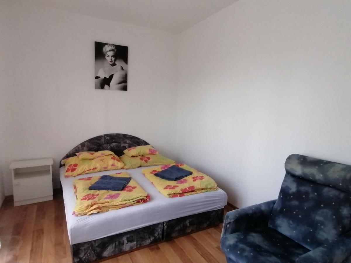 Вилла Family House Эгер Экстерьер фото