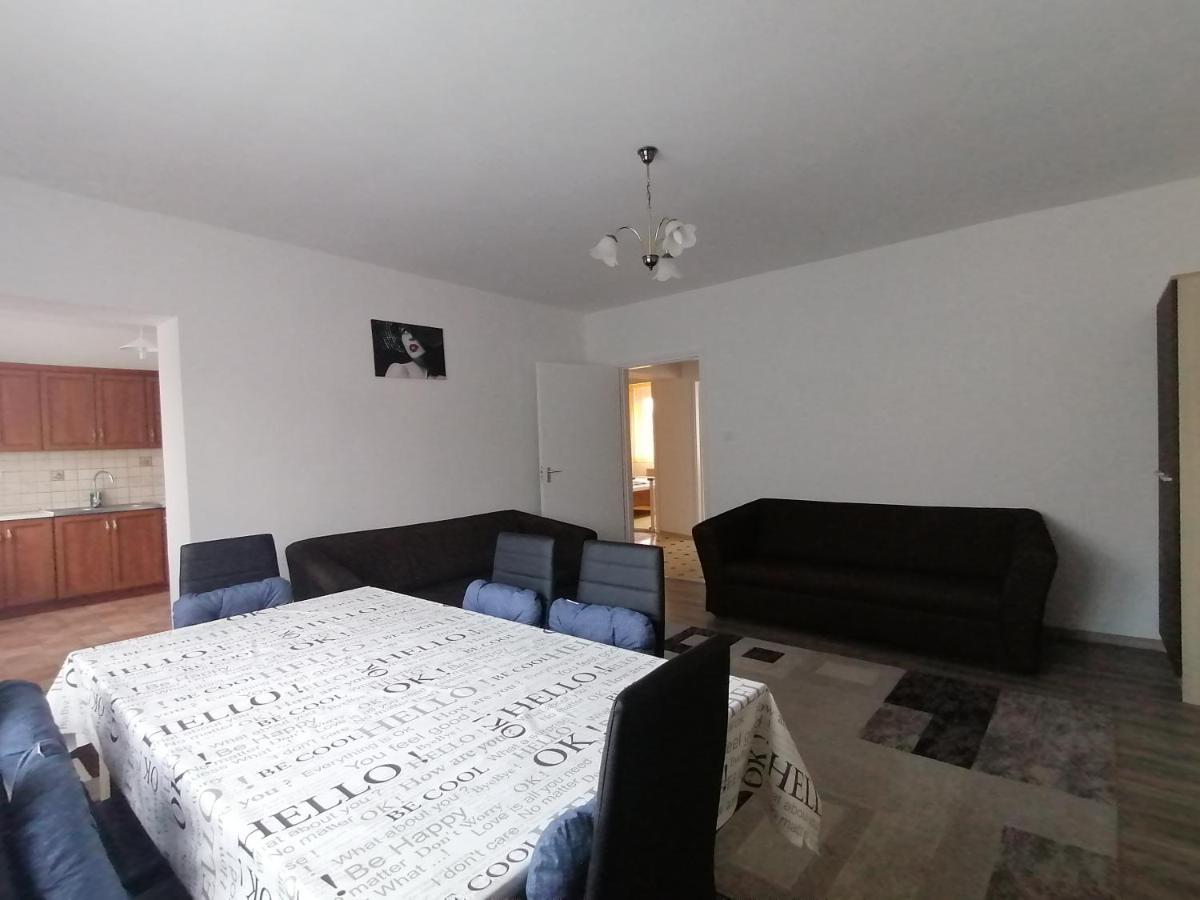 Вилла Family House Эгер Экстерьер фото